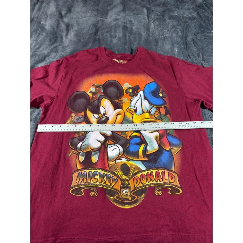 Disney Store Studio Collection‎ Mickey Mouse Donald Duck Graphic Maroon Tee XL